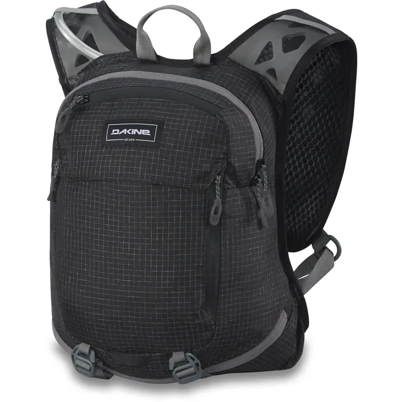 DaKine Syncline 8l Hydration Pack in Black